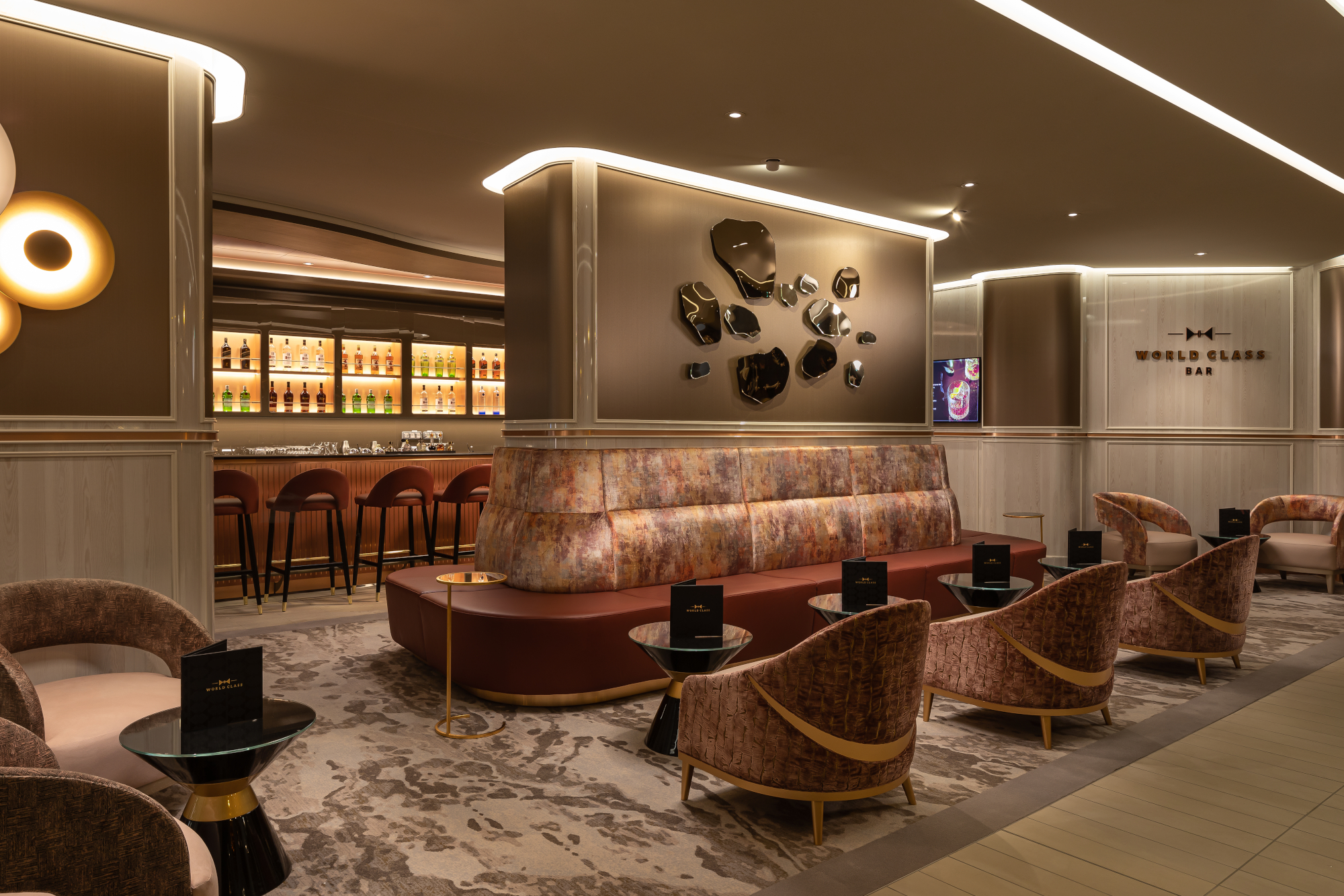 MyCruise Celebrity-Cruises Beyond Offentlige-arealer Barer-lounger-atrium11